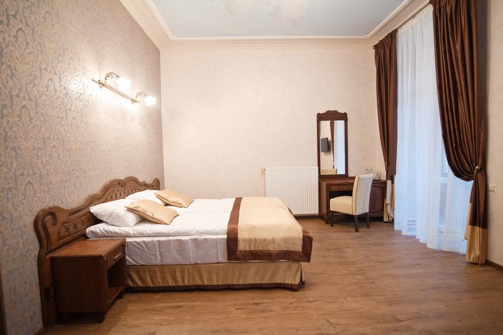 Mini-Hotel Guest House Inn Lviv Eksteriør billede