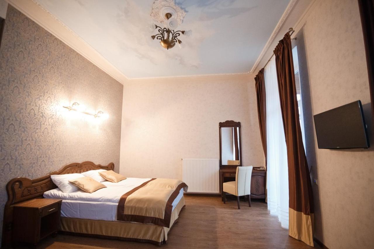 Mini-Hotel Guest House Inn Lviv Eksteriør billede